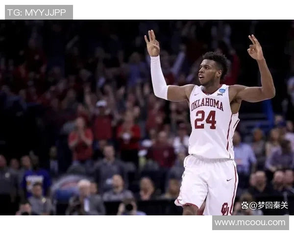 里夫斯45+7+7得分生涯新高 湖人主场击败步行者