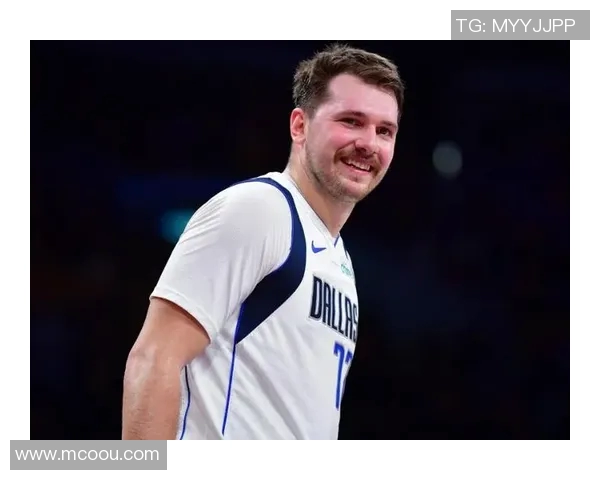 21-2！东契奇爆发连得12分，主场球迷高喊MVP，角色球员也给力